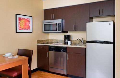 Bedford Hotel | TownePlace Suites Dallas Bedford