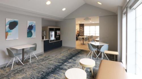 St. Louis Park Hotel | TownePlace Suites Minneapolis West/St. Louis Park