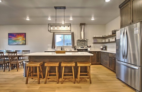 Garden City House | Townhome 24 at Waterdance - Sleeps 16, 4 Bed-4.5 Bath with shared outdoor pool