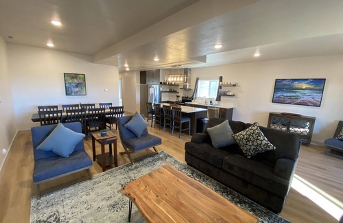 Garden City House | Townhome 32 at Waterdance - sleeps 16 4B/4.5BA, year-round indoor pool/hot tub!