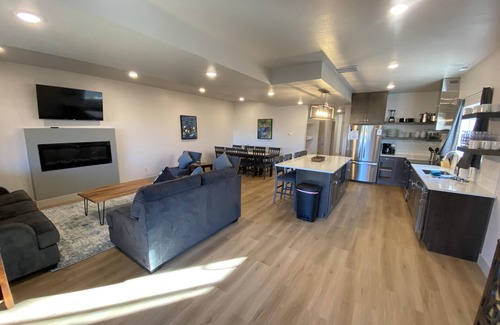 Garden City House | Townhome 32 at Waterdance - sleeps 16 4B/4.5BA, year-round indoor pool/hot tub!