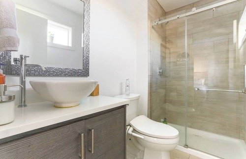 Old Strathcona House | Townhome off of Whyte Avenue