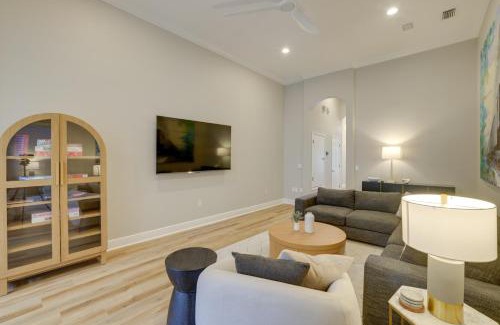 Gainesville House | Townhome with Patio Less Than 5 Mi to UF Campus!