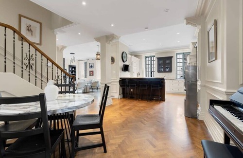 Old Montreal Apartment | TownHouse 4BDR-5BA Old Mtl Terrasse/Parking