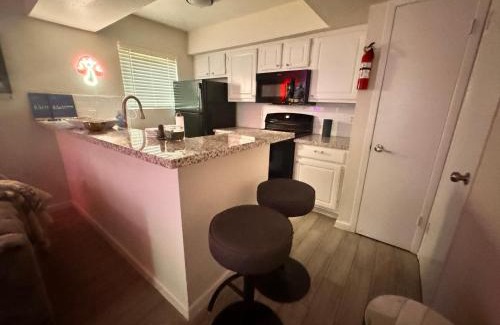 Woodlake - Briar Meadow Apartment | Townhouse by Oasis Retreats