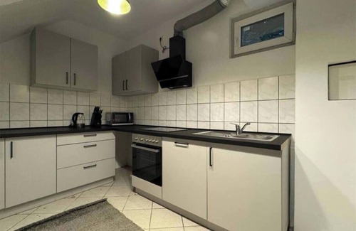 Berkheim House | Townhouse for 10 with garden