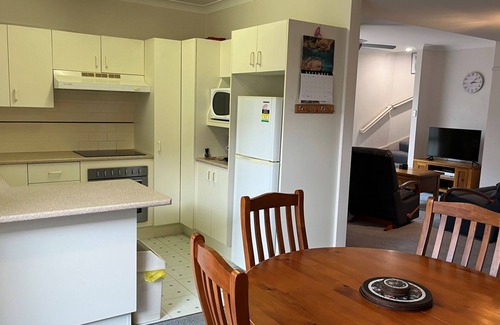 Shellharbour House | Townhouse in Shellharbour Village
