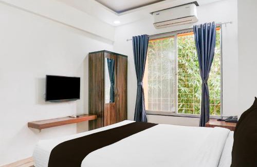 Mundhwa Hotel | Townhouse Koregaon Park Formerly Red Velvet Suite