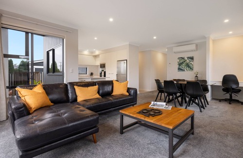 Tauranga House | Townhouse On Levers - Matua Tauranga.
