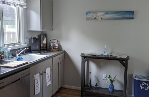 Canandaigua House | Townhouse with Lake views/access, 10 min to ski Bristol Mountain