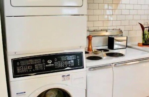 Sparta House | Townside Nook: 2-Blocks to Downtown Sparta