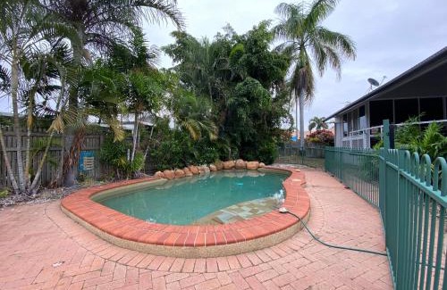 Annandale Villa | Townsville Home on River Park Drive, Annandale