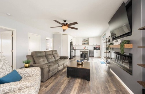 Grover Beach House | Toy Hauler Parking! Sleeps 6!
