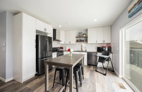 Grover Beach House | Toy Hauler Parking! Sleeps 6!