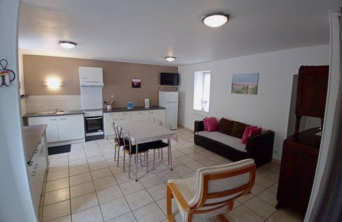 Kerlouet Apartment | Très bel Appartement Pour 2 à 3 Personnes Proche mer
