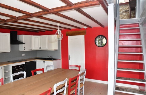 Clecy Villa | Très Belle Maison en Pierre en Plein Coeur de la Suisse Normande