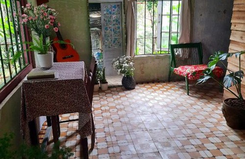 Hoa Vang House | Trại Điên Homestay