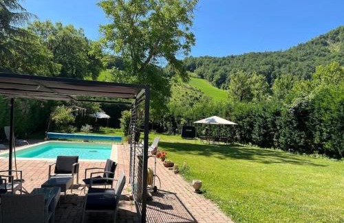 Toano Apartment | Tra Emilia e Toscana - Country Retreat & Outdoor