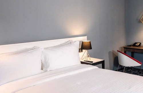 Gigiri Bed & Breakfast | Trademark Hotel, Trademark Suite Single Room in Nairobi no004