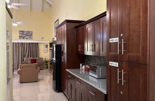 Canaan Villa | TRADEWINDS VILLA - Architectural Designed Villa Near Beautiful Beaches