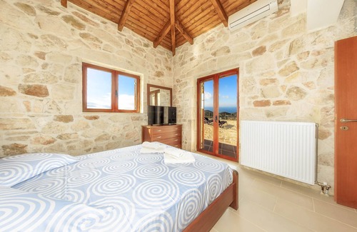 Elation Villa | Traditional - 3 Bedroom Villa