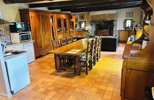 Quemper-Guezennec House | Traditional Breton house near the sea