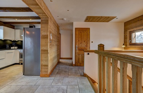 Les Tines Ski Chalet | Traditional Chalet close to Flegere Lift Station