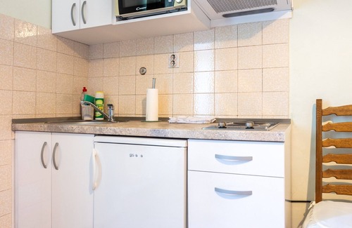 Bacvice Apartment | Traditional Dalmatian apt., 3 min walk to beach