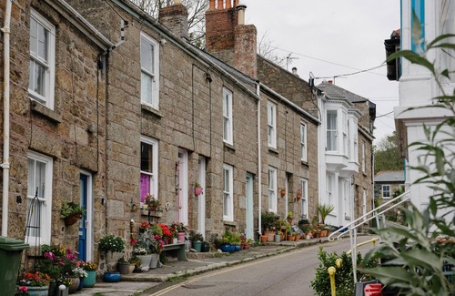 Mousehole Cottage | Traditional Fisherman's Cottage with 3 bedrooms