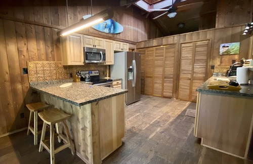 Wainiha House | Traditional Hawaiian House - Walk to Tunnels Beach