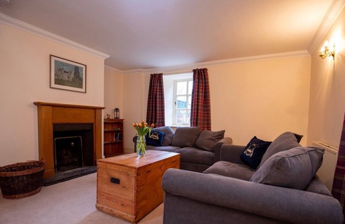 Kemnay House | Traditional & Homely 2BD Cottage in Kemnay