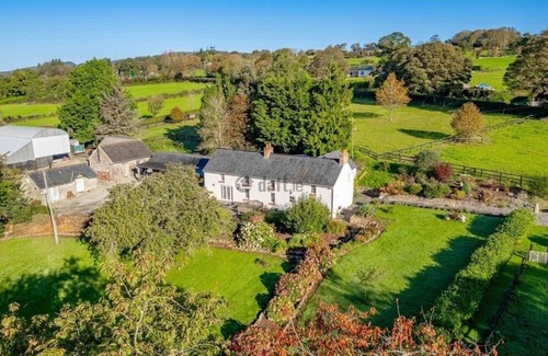 Killotteran Cottage | Traditional Irish 3/4 Berth Cottage