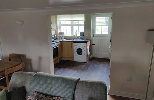 Roch Cottage | Traditional luxury Welsh barn holiday cottage