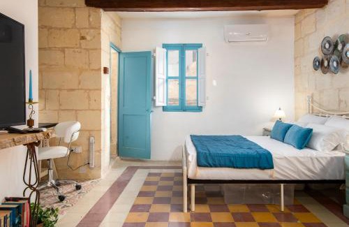 Senglea House | Traditional Maltese Townhouse - Close to Sea