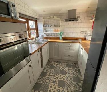 Llangwm House | Traditional Stone cottage in heart of the village