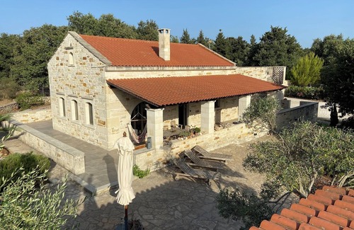 Vamos House | Traditional stone house for rent in Crete in a quiet location