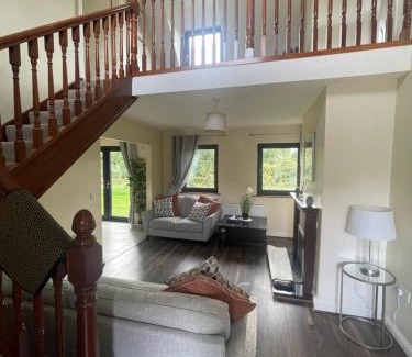 Dundrum House | Traditional Style 3 Bed Home in Dundrum Tipperary