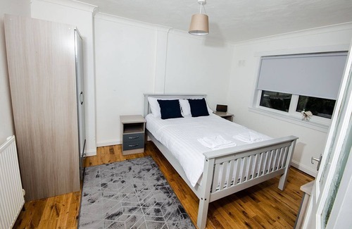 Larkhall House | Traditional Terrace House in Larkhall