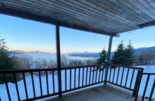 Lake Plastiras Apartment | Traditional Wooden Apartment