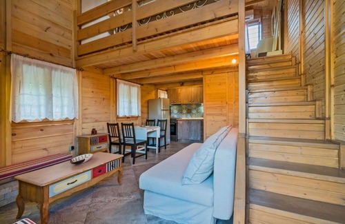 Polichrono Apartment | Traditional wooden house in Polichrono