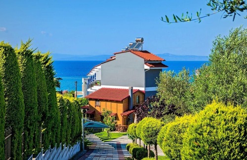 Polichrono Apartment | Traditional wooden house in Polichrono