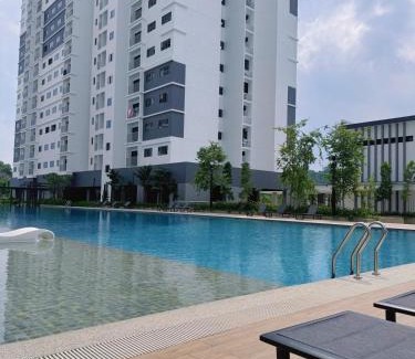 Kampung Bukit Dukong Apartment | Tradres Park 3BR2CP
