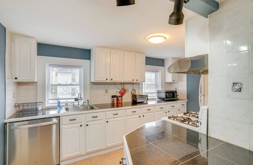 Lee Apartment | Trail Access: Berkshires Gem w/Rooftop Deck!
