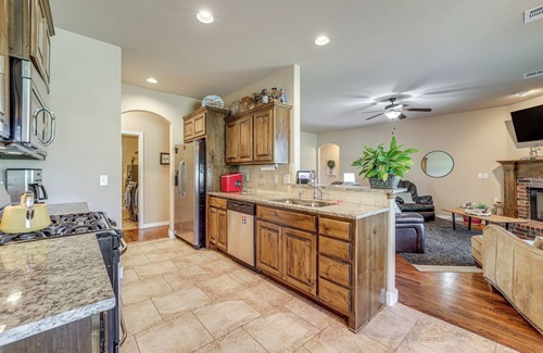 Verdigris House | Trail Access + Patio: Peaceful Tulsa Area Retreat
