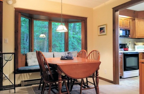 Bromley Mountain Condo | Trailside 3-Level Townhouse in the Birches