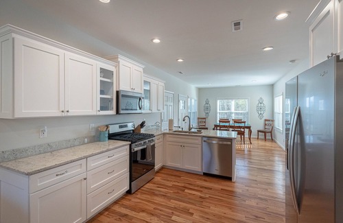 Morganton House | Trailside Escape on the Fonta Flora Trail and near Lake James!