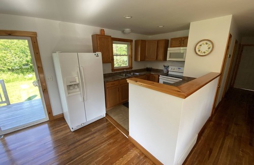East Haven House | Trailside house on the river. Perfect for mountain biking , skiing, snowmobile.