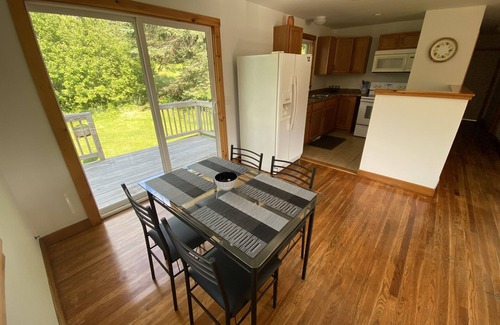 East Haven House | Trailside house on the river. Perfect for mountain biking , skiing, snowmobile.