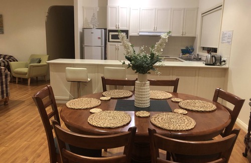 Swan Hill House | Tralea, great get away, 3 bedroom town house. Central location. Sleeps 6 Wifi