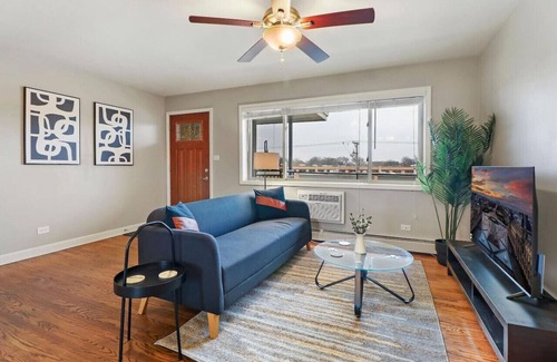 Arlington Heights Apartment | Tranquil 1BR Apartment in Arlington Heights